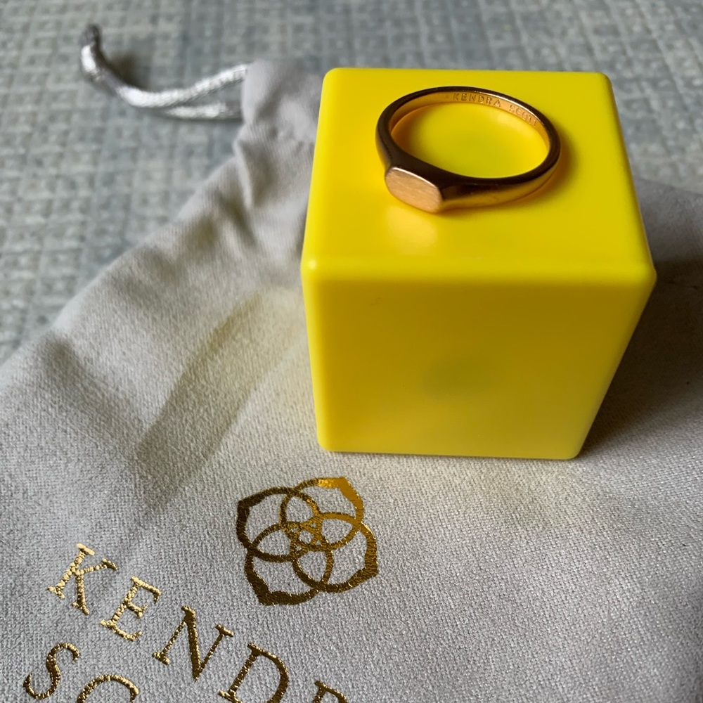 Kendra Scott rose gold ring